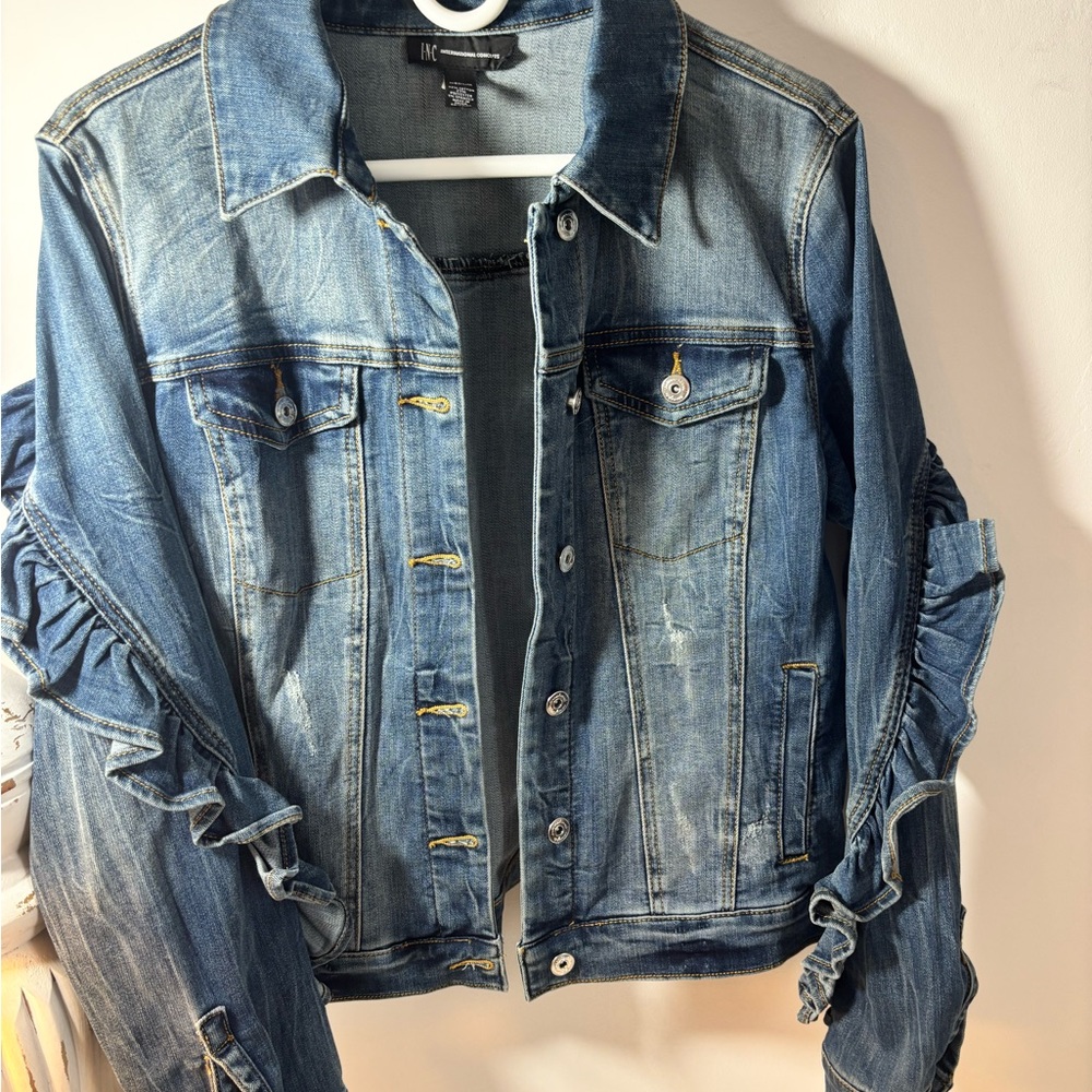 INC INTERNATIONAL BRAND RUFFLED DISTRESSED GORGEOUS BLUE JEAN JACKET